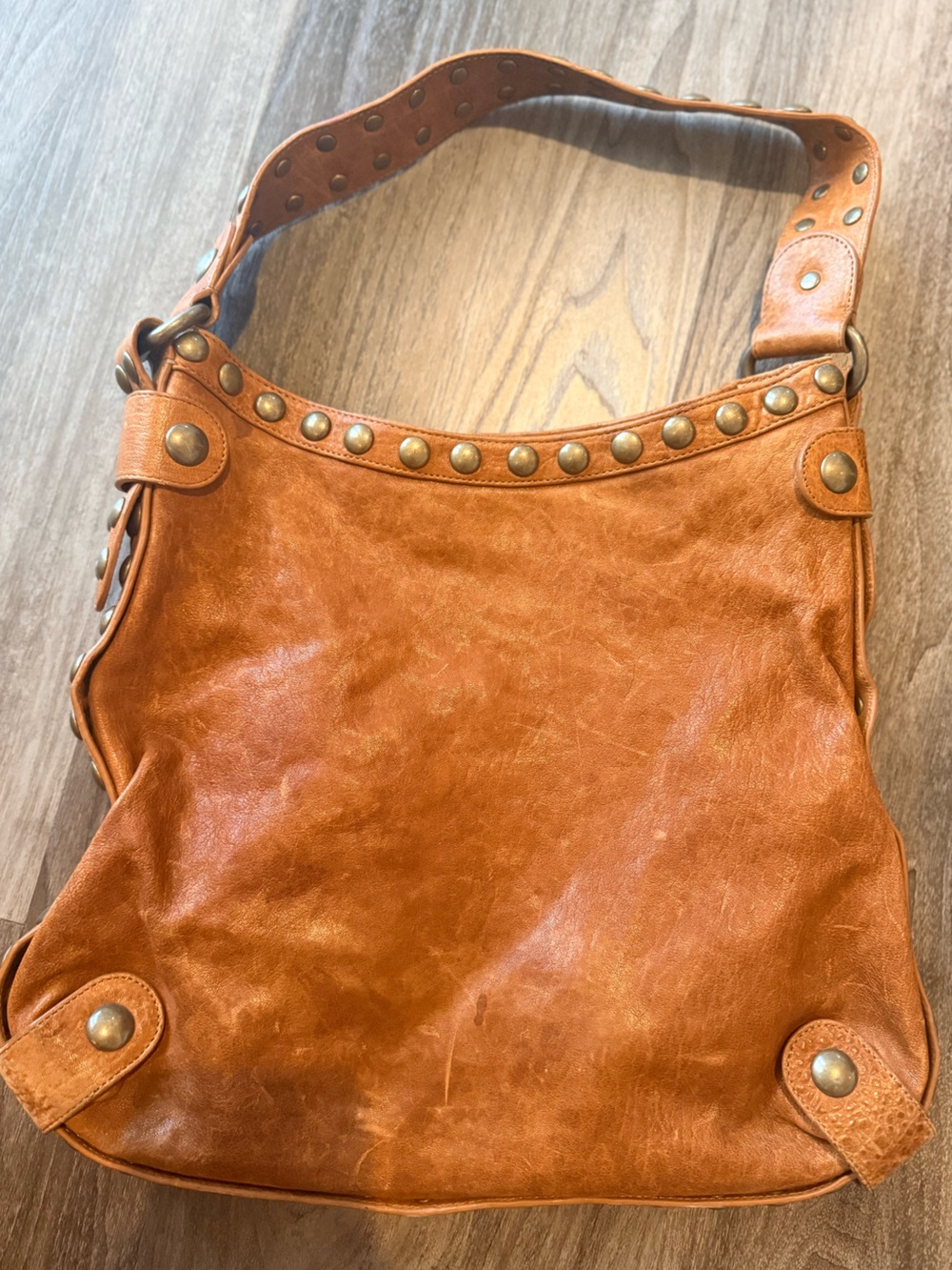 Kooba Tan Brown Leather Stud-Trim Women’s Shoulder Bag Y2K